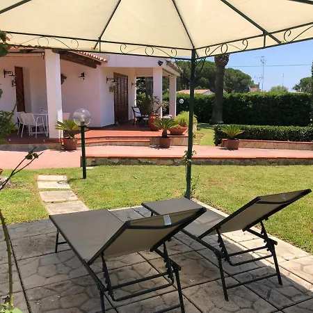 Tatil Evi Le Tre Palme Fontane Bianche